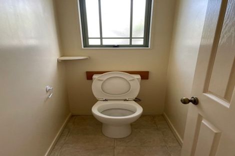 Photo of property in 346 Henderson Valley Road, Henderson Valley, Auckland, 0612