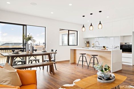 Photo of property in 2 Bellenden Crescent, Pokeno, 2402