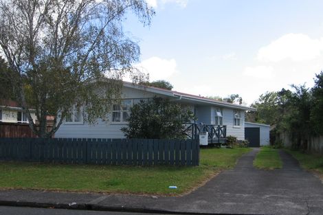 Photo of property in 32 Riverpark Crescent, Henderson, Auckland, 0610