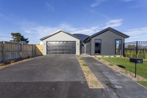 Photo of property in 10 Kakatai Place, North New Brighton, 8083