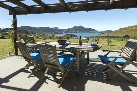 Photo of property in 19 Bay View Road, Whangarei Heads, Whangarei, 0174