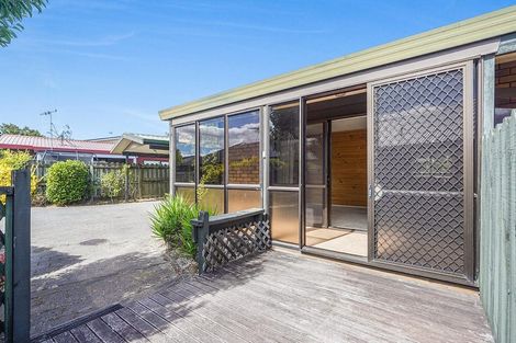 Photo of property in 302c Cambridge Road, Hillcrest, Hamilton, 3216