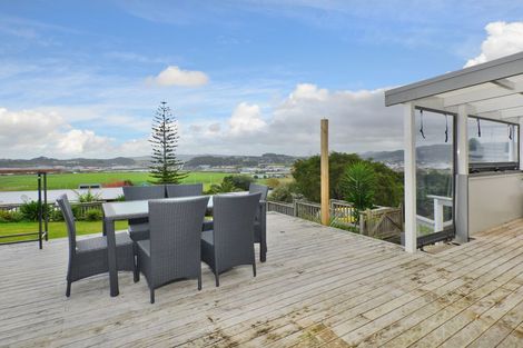 Photo of property in 15 Tanekaha Drive, Parahaki, Whangarei, 0112
