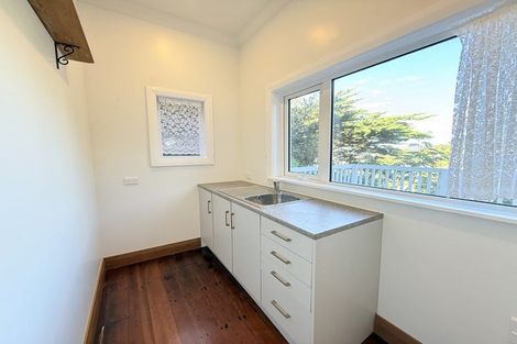 Photo of property in 121 Barnard Street, Wadestown, Wellington, 6012