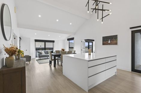 Photo of property in 105 Parklands Avenue, Bell Block, New Plymouth, 4312