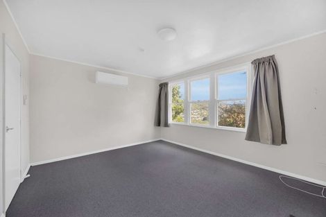 Photo of property in 8-10 Montgomery Avenue, Karori, Wellington, 6012