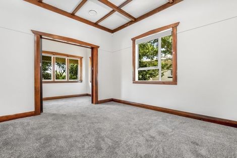 Photo of property in 55 Avenue Road, Otahuhu, Auckland, 1062