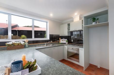 Photo of property in 143 Weggery Drive, Waikanae Beach, Waikanae, 5036