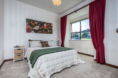 Photo of property in 8 Bould Street, Johnsonville, Wellington, 6037