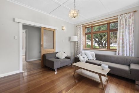 Photo of property in 91 Riverside Drive, Waiwhetu, Lower Hutt, 5010