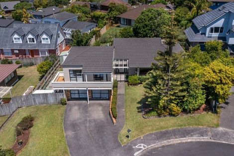 Photo of property in 20 Ronald Macken Place, Windsor Park, Auckland, 0632