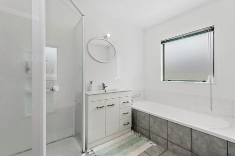 Photo of property in 8 Caulfield Place, Nawton, Hamilton, 3200