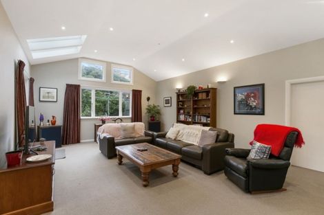 Photo of property in 60 Parkvale Road, Karori, Wellington, 6012