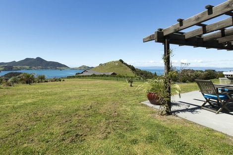 Photo of property in 19 Bay View Road, Whangarei Heads, Whangarei, 0174