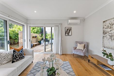 Photo of property in 7 Waiarohia Place, Hobsonville, Auckland, 0616