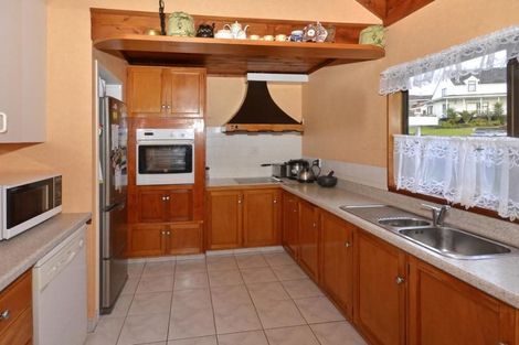 Photo of property in 2 Deodar Place, Totara Heights, Auckland, 2105