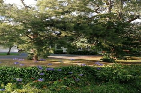 Photo of property in 2/35 Glenvar Road, Torbay, Auckland, 0630