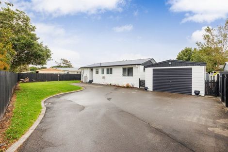 Photo of property in 12 Capri Place, Awapuni, Palmerston North, 4412