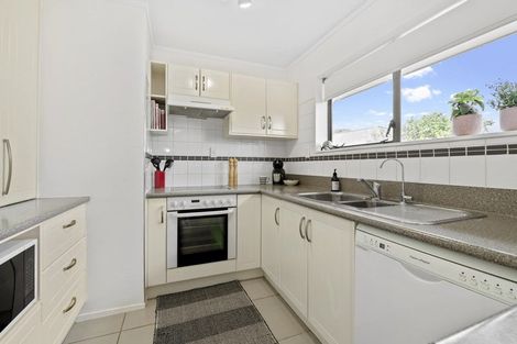 Photo of property in 48 Edward Avenue, Orewa, 0931