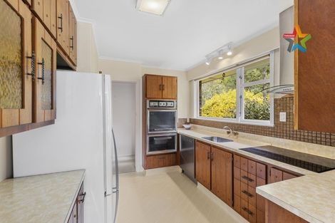 Photo of property in 455 Stokes Valley Road, Stokes Valley, Lower Hutt, 5019