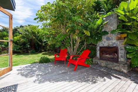 Photo of property in 44 Ngapaki Street, Waikanae Beach, Waikanae, 5036