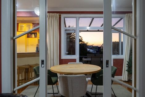 Photo of property in 8 Russell Street, Palmerston North, 4414