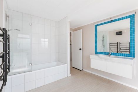 Photo of property in 103b Simpson Road, Papamoa Beach, Papamoa, 3118