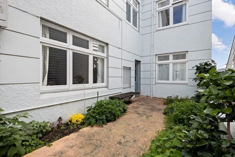 Photo of property in 6/1 Rixon Grove, Mount Victoria, Wellington, 6011