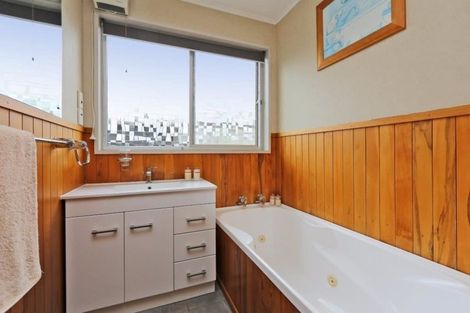 Photo of property in 13 Bale Place, Havelock North, 4130