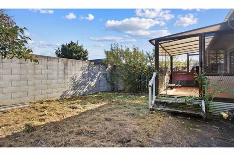 Photo of property in 5/17 Swanson Road, Henderson, Auckland, 0610
