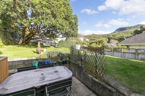 Photo of property in 23 Larsen Crescent, Tawa, Wellington, 5028