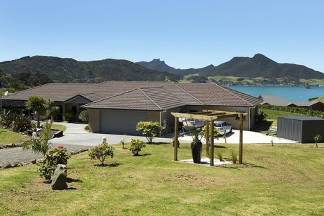 Photo of property in 19 Bay View Road, Whangarei Heads, Whangarei, 0174