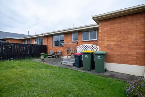 Photo of property in 1 Oxford Street, Waimate, 7924