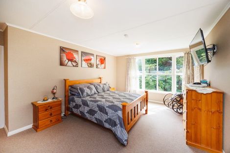 Photo of property in 17 Tilbury Avenue, Hokowhitu, Palmerston North, 4410