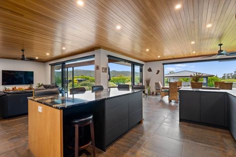 Photo of property in 100 Takahiwai Road, Ruakaka, Whangarei, 0171