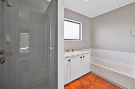 Photo of property in 27 Tiverton Crescent, Whalers Gate, New Plymouth, 4310