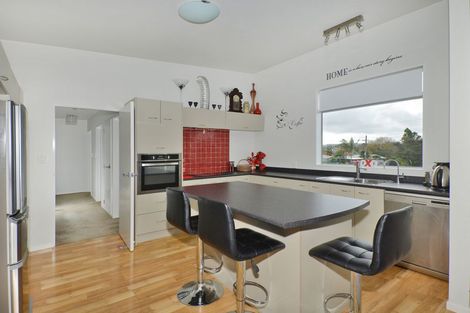 Photo of property in 39 Russell Road, Wainuiomata, Lower Hutt, 5014