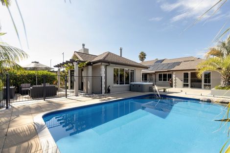 Photo of property in 82 Palm Beach Boulevard, Papamoa Beach, Papamoa, 3118