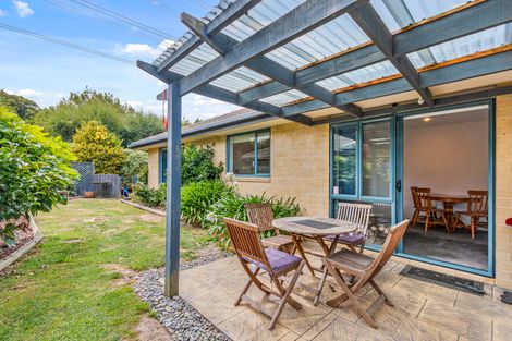 Photo of property in 12 Showgate Avenue, Sockburn, Christchurch, 8042