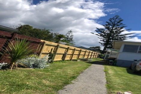 Photo of property in 11 Surman Place, Glen Eden, Auckland, 0602