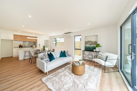 Photo of property in 47a Heretaunga Square, Silverstream, Upper Hutt, 5019