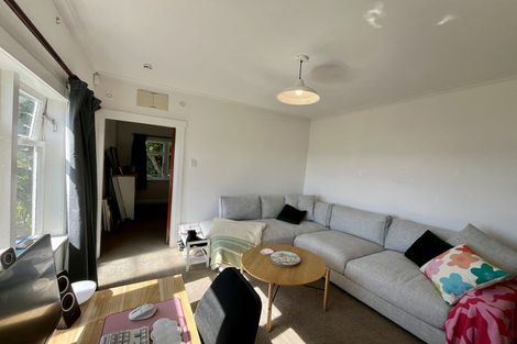 Photo of property in 94 Sutherland Road, Melrose, Wellington, 6023