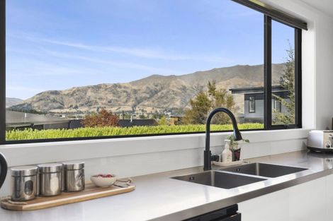 Photo of property in 5 Mills Road, Wanaka, 9305