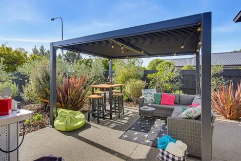 Photo of property in 18 Petrel Close, Paraparaumu Beach, Paraparaumu, 5032