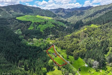 Photo of property in 301 Neavesville Road, Puriri, Thames, 3578