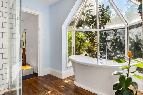 Photo of property in 14 Valley Road, Cashmere, Christchurch, 8022