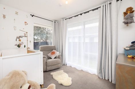 Photo of property in 82 Pacific Road, North New Brighton, Christchurch, 8083