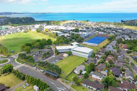 Photo of property in 22 Waitai Close, Long Bay, 0630