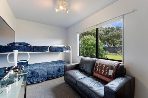 Photo of property in 9 Moana Street, Otaki Beach, Otaki, 5512