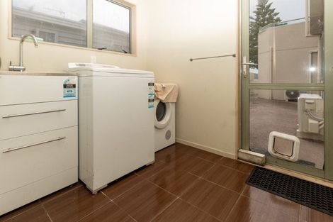 Photo of property in 1/21 The Esplanade, Eastern Beach, Auckland, 2012